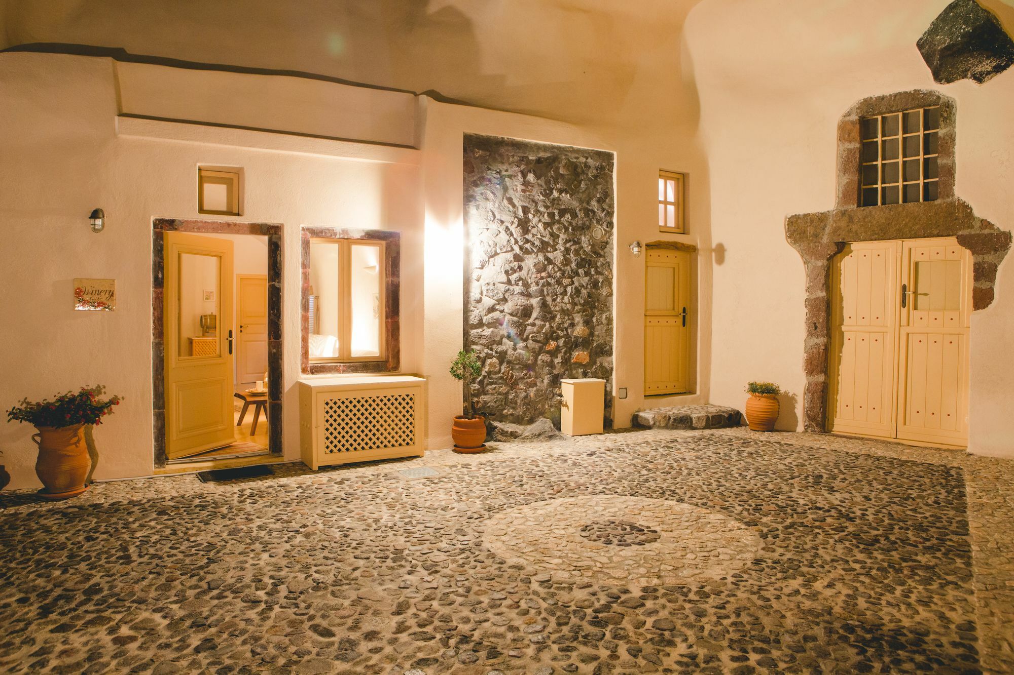 Flora'S House & Cave Winery Villa Pyrgos Kallistis Exterior photo